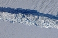 Antarctic ice shelf rift: Pine Island Glacier