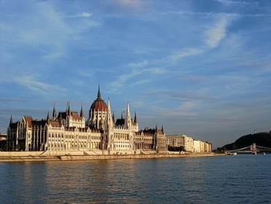 640px-budapest-parlament.jpg