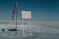 200px-Geographic Southpole.jpg