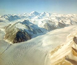 250px-Beardmore Glacier Antarctica.jpg