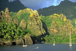 300px-Fatu Hiva, French Polynesia.jpg