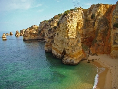 800px-dona-ana-beach--lagos.jpg