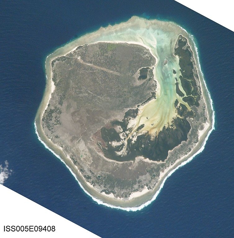 754px-europa-island.jpg