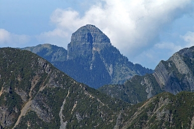 640px-dabajianmountain.jpg