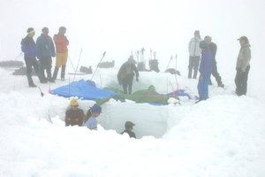 300px-Snow pit.jpg