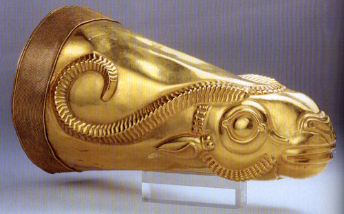 Gold rhyton (550–330 BCE) 